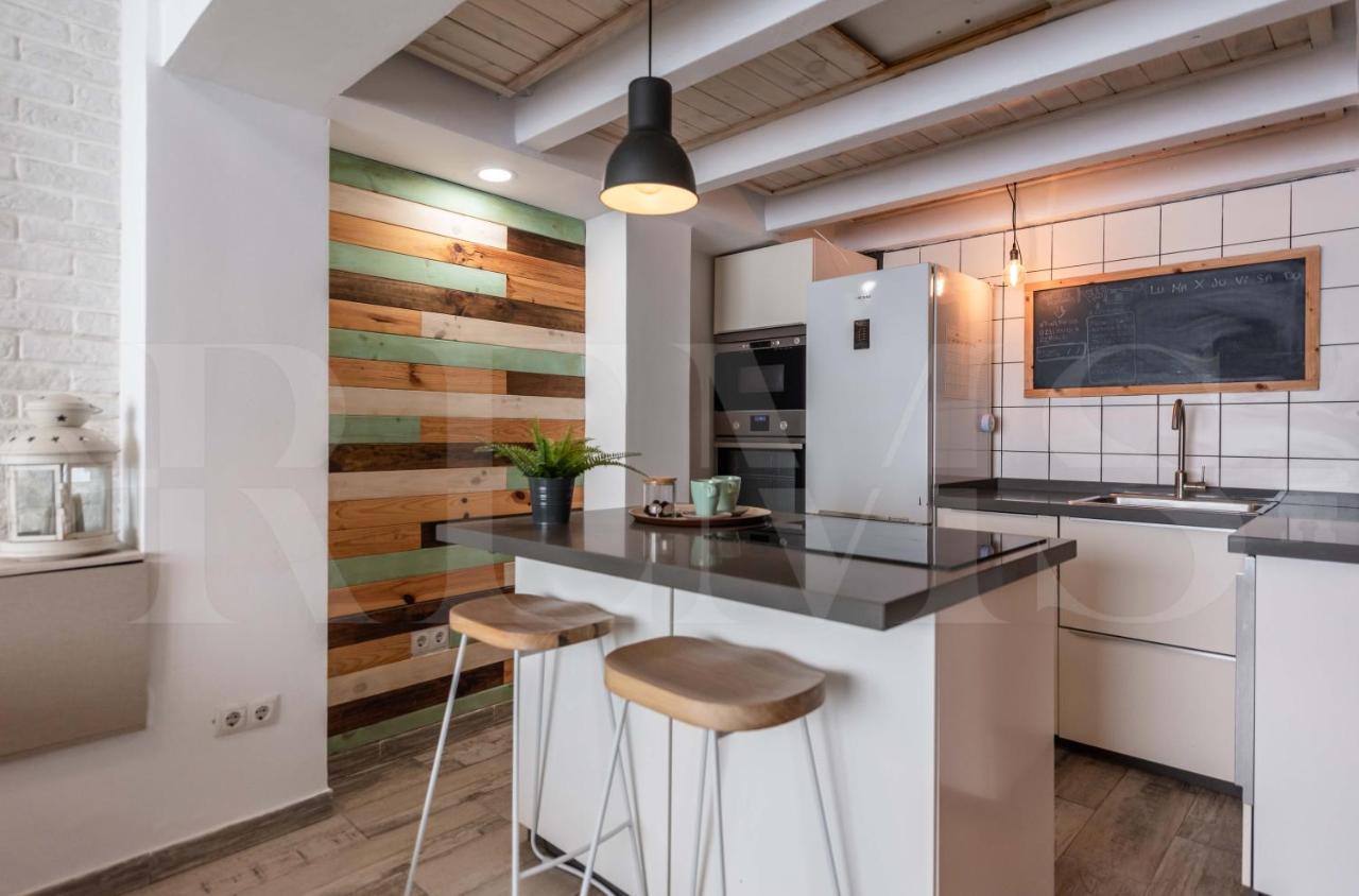 Bright Duplex Loft Next To The City Center By Rems มาลากา ภายนอก รูปภาพ